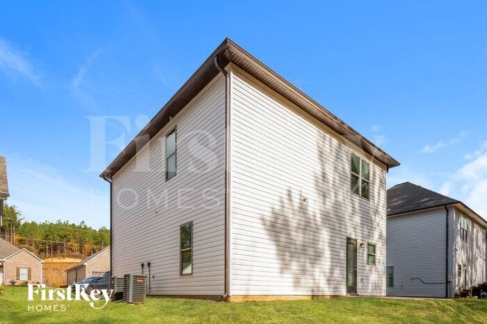 Building Photo - 1325 Brookhaven Dr