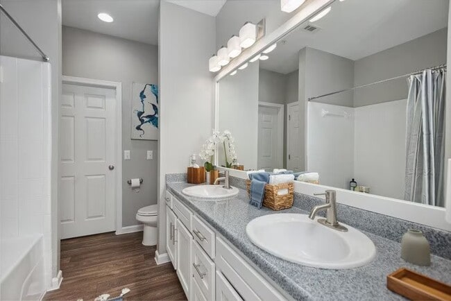 Building Photo - Your New High-End Retreat – Enjoy 1 Month ...