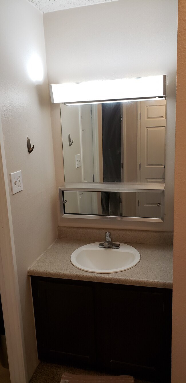 Shared Bathroom - 451 Golden Cir