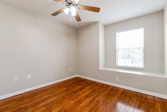 Building Photo - 609 Sunset Beach Ct