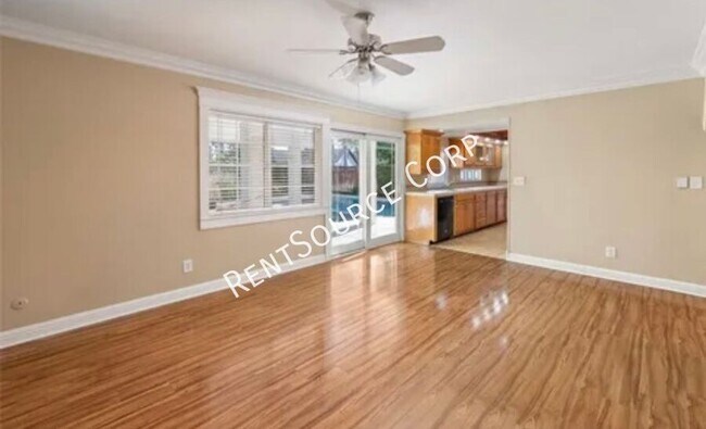 Building Photo - 25562 Avenida Frasca