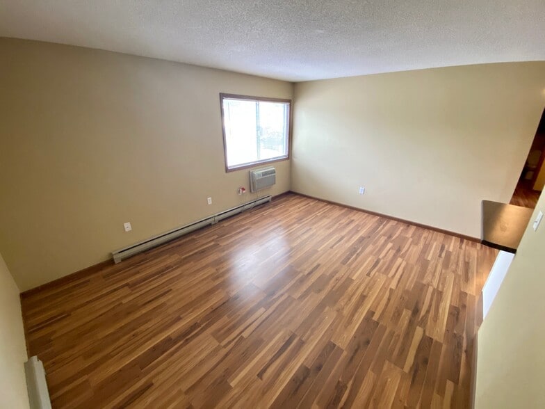 Building Photo - 232 11th St S