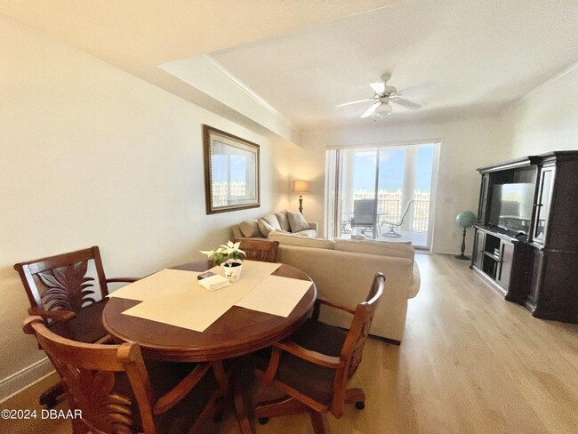 Building Photo - Furnished Harbour Village Condo!
