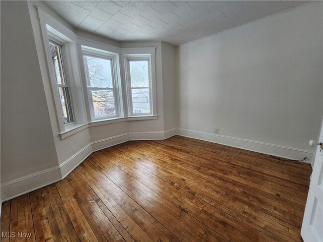 Building Photo - 1949 Coltman Rd