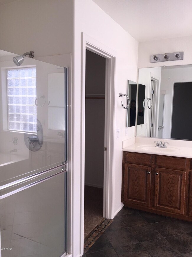 Building Photo - 15143 N 172nd Dr