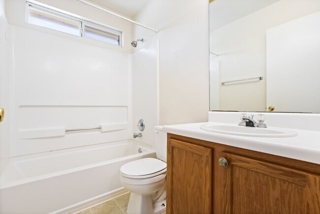 Building Photo - 10526 Marigold Bay