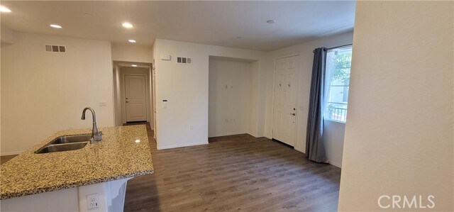 Building Photo - 584 Orlando Ct