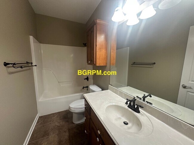 Building Photo - 4 BD 2 BA