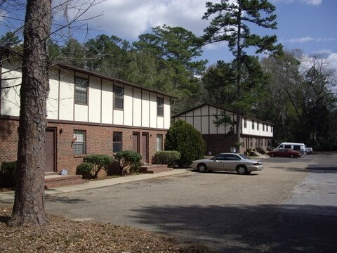Primary Photo - Crutchfield Apartments