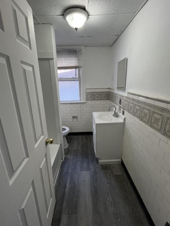 Building Photo - 691 Rutherford Ave