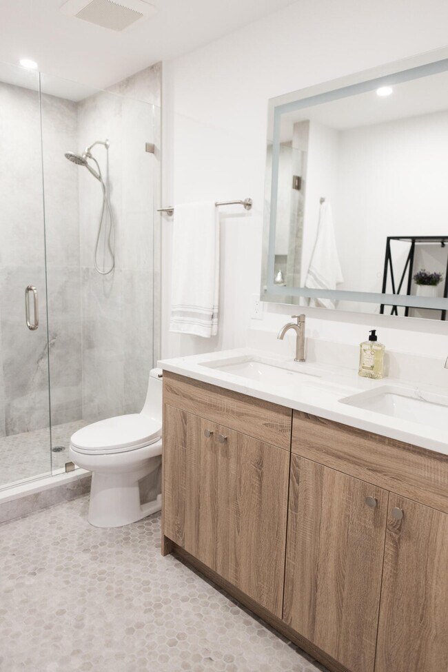 Building Photo - 104 Old Meadow Way