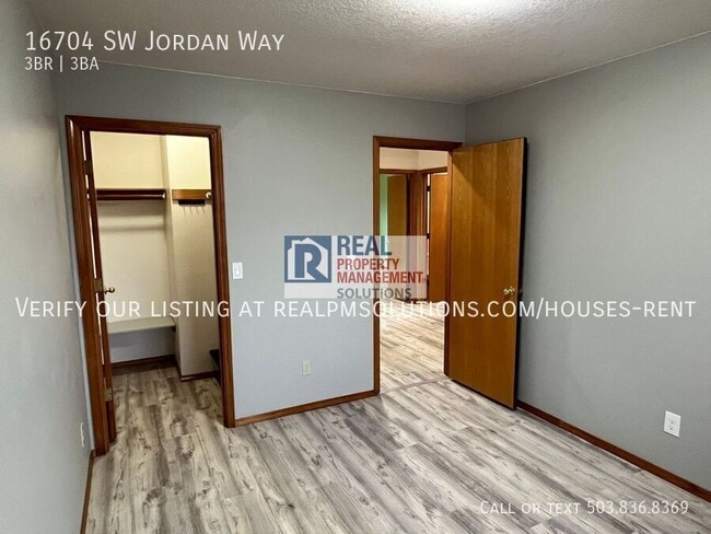 Building Photo - 16704 SW Jordan Way