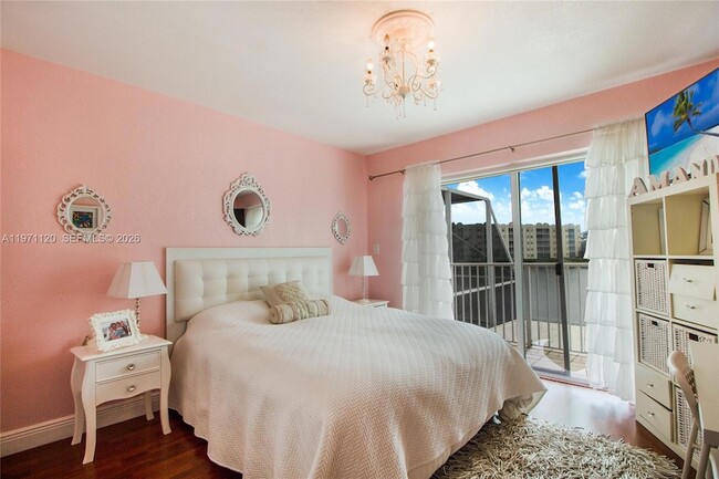 Building Photo - 6407 NW 109th Ave