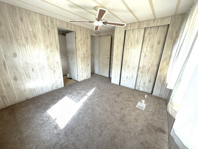 Building Photo - FIRST MONTH RENT FREE! Cute and Quiet 2/2 in N. Ft. Myers