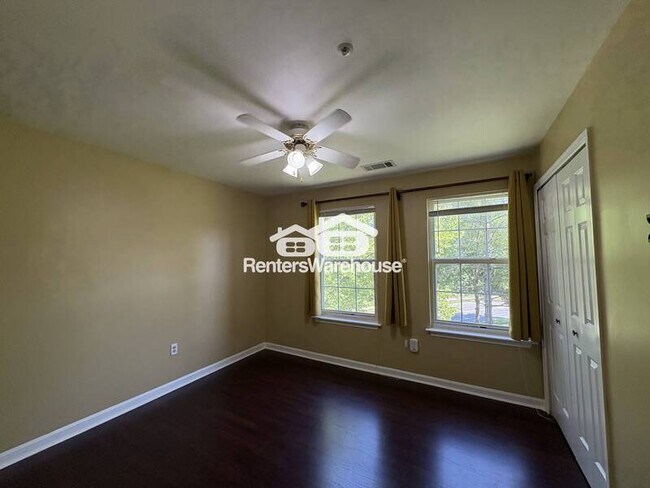 Building Photo - 1310 Sheridan Pl