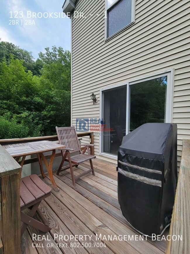 Building Photo - 123 Brookside Dr