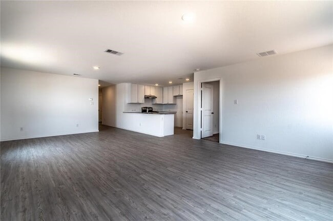 Building Photo - 2302 Medusa Dr