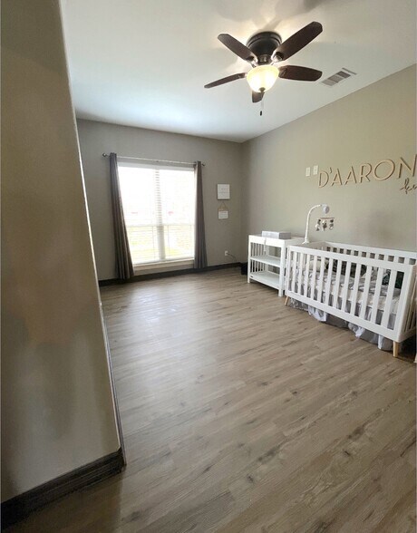 Building Photo - 125 Collier Dr
