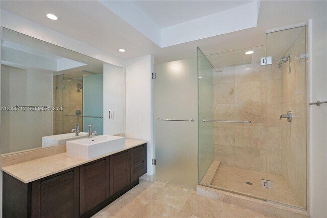 Building Photo - 250 Sunny Isles Blvd