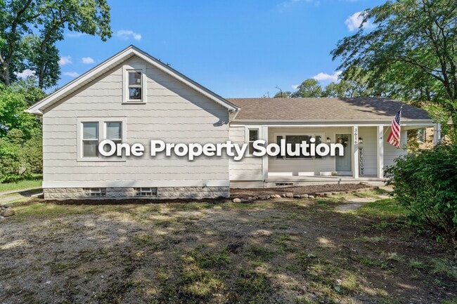 Building Photo - 3616 Michigan St