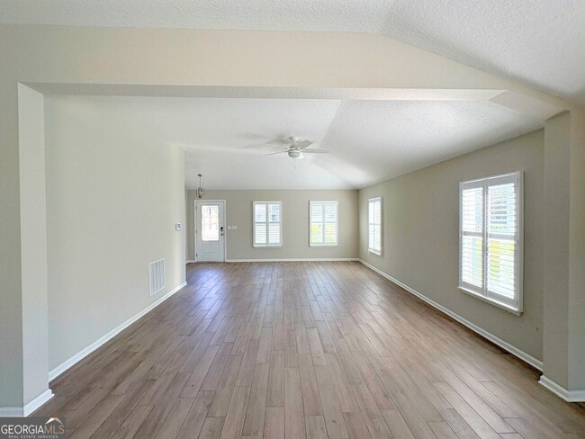 Building Photo - 312 Chinquapin Dr