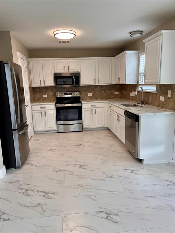 Building Photo - 922 Gentry Dr