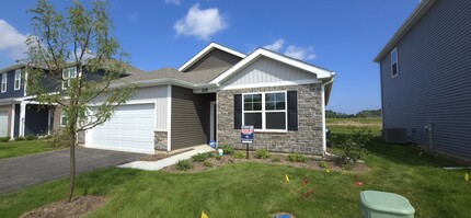 Building Photo - 218 Cressmoor Blvd