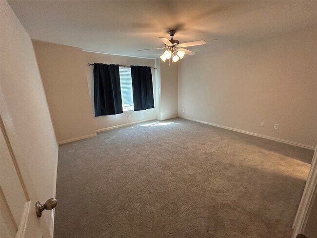 Building Photo - 2202 Carlisle St