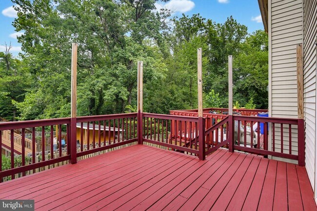 Building Photo - 8867 Willowwood Way