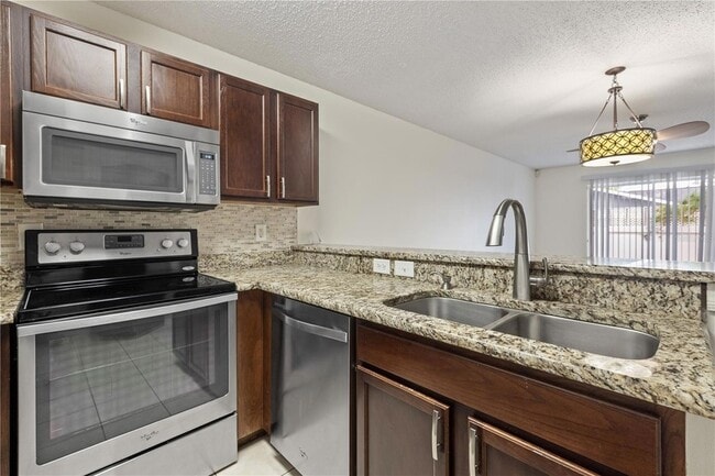 Building Photo - 8505 Edgewater Pl Blvd