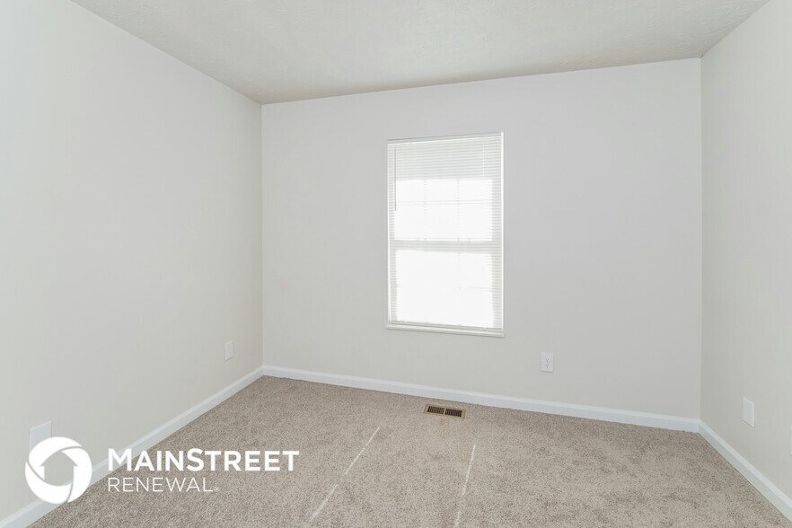 Building Photo - 6216 Vandemere Dr