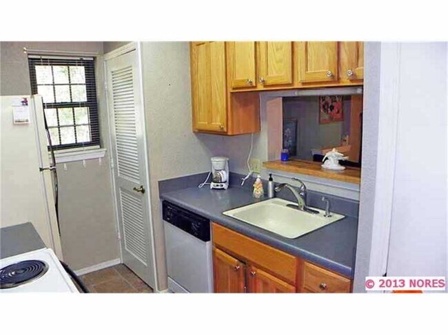 Building Photo - 6384 S 80th East Ave