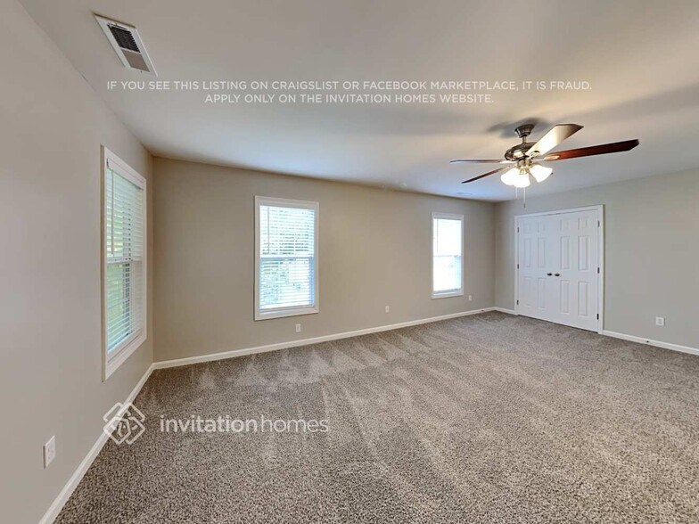 Building Photo - 1900 Red Quartz Dr