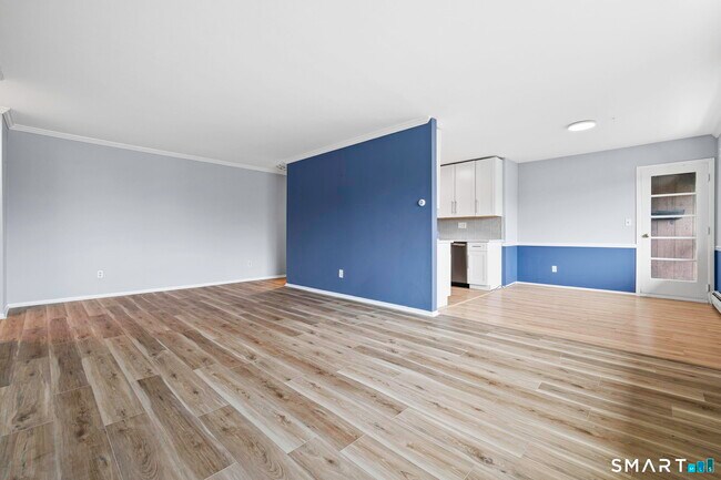 Building Photo - 154 Cold Spring Rd