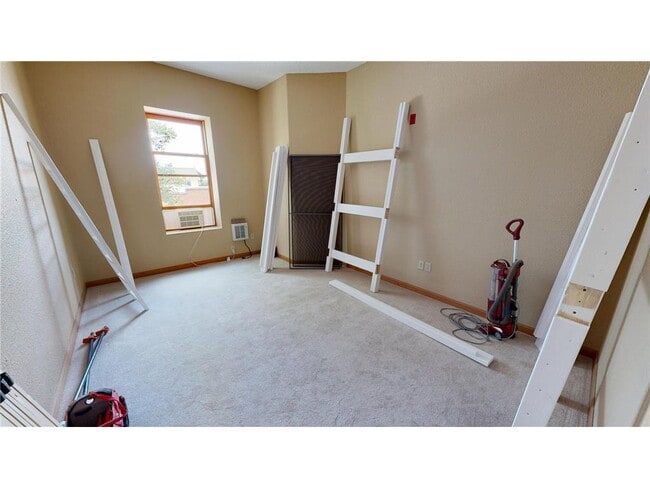 Building Photo - 539 Pacific Ave SW