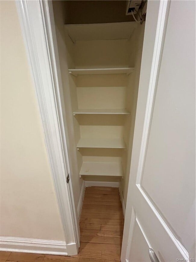 Building Photo - 210 Pelham Rd