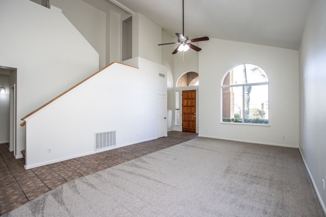 Building Photo - 4BR Total Remodel