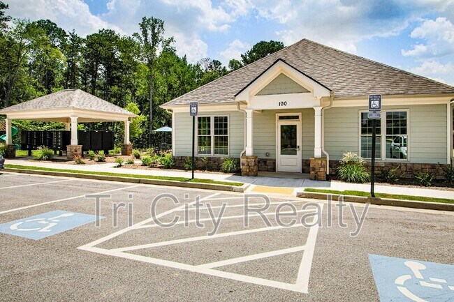 Building Photo - 602 Skye Ct
