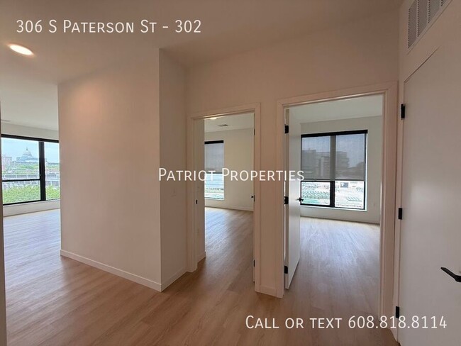 Building Photo - 306 S Paterson St