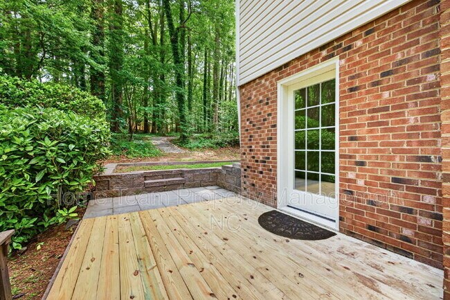 Building Photo - 1526 Dirkson Ct