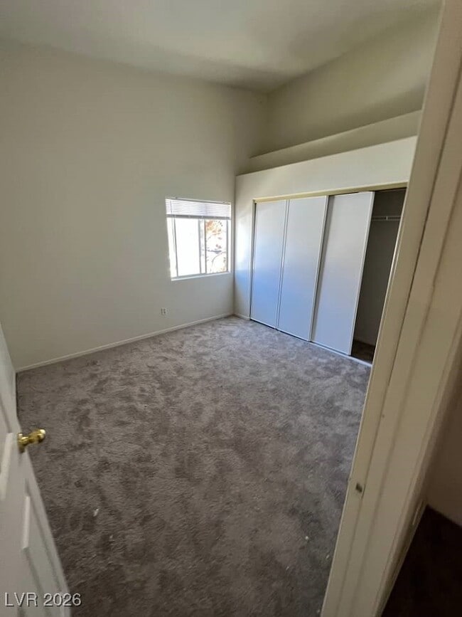 Building Photo - 2110 Los Feliz St