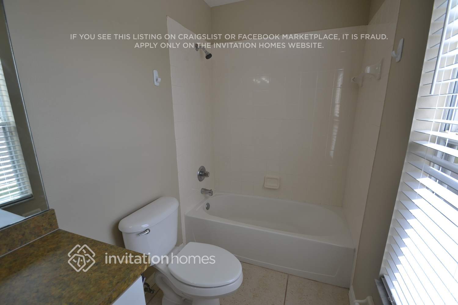 Building Photo - 2159 Heathwood Cir