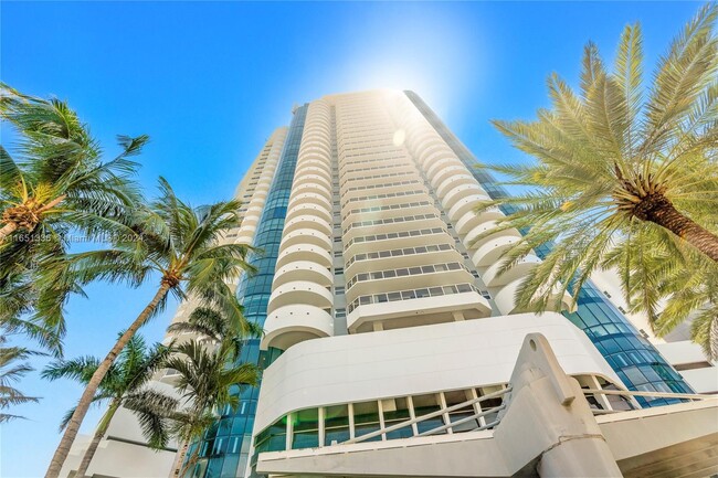 Building Photo - 6301 Collins Ave