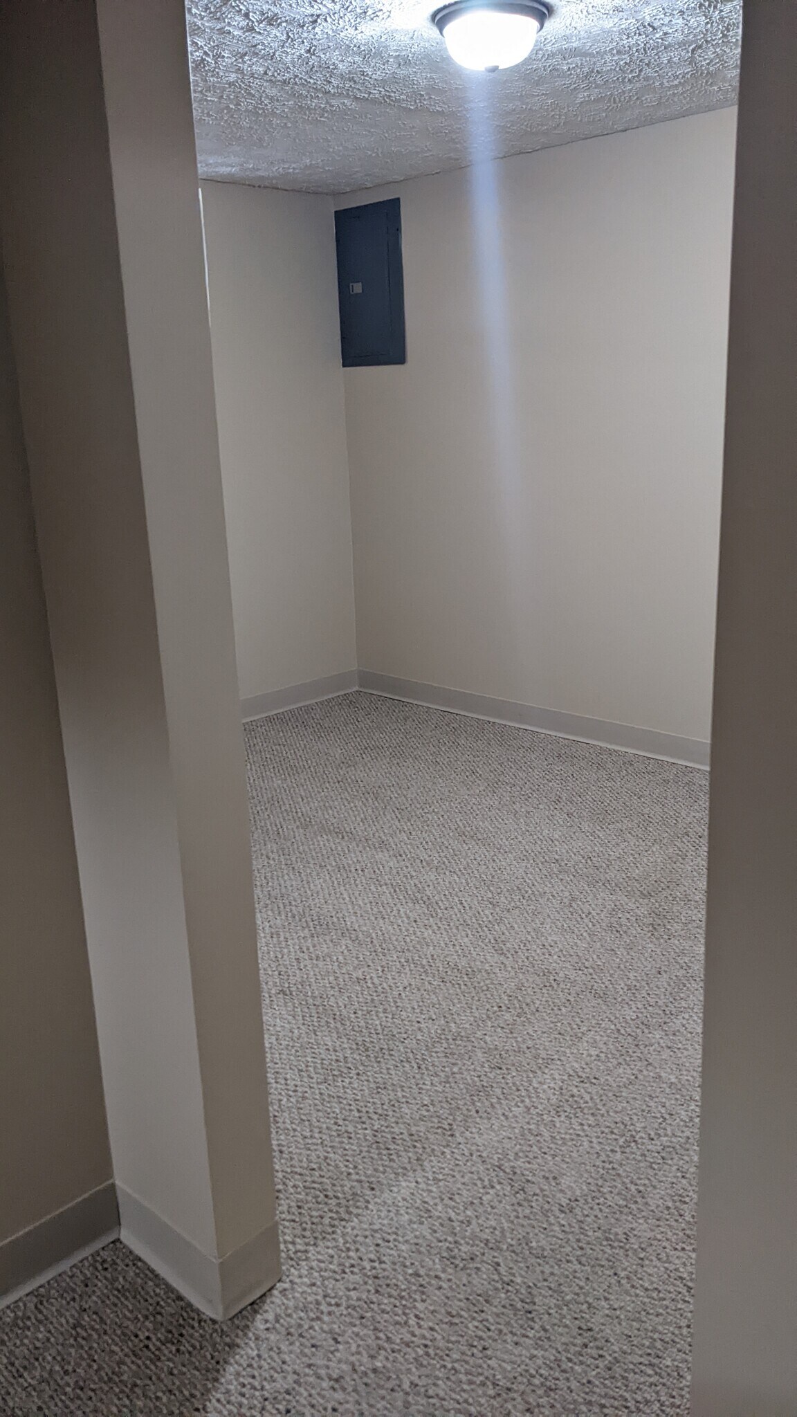Basement Bonus#2 - 3037 Mohican Ave