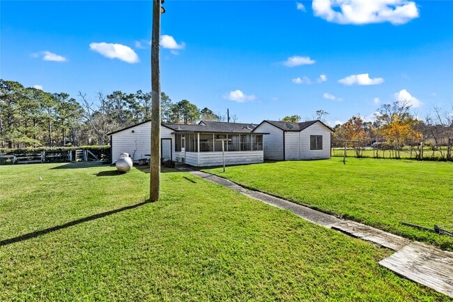 Building Photo - 1407 Bess Rd