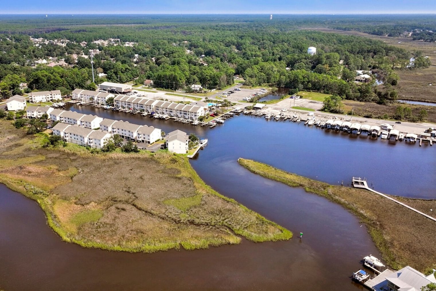 Building Photo - 2421 Beachview Dr
