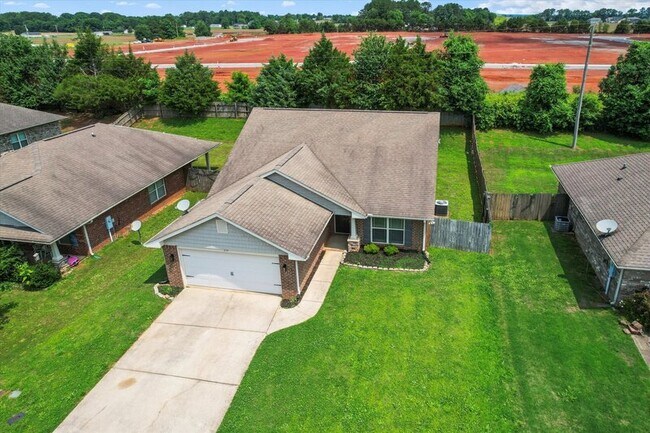 Building Photo - 210 Fields Pond Dr