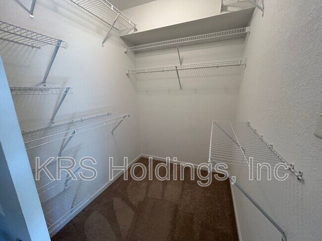 Building Photo - 1763 Jason Ave