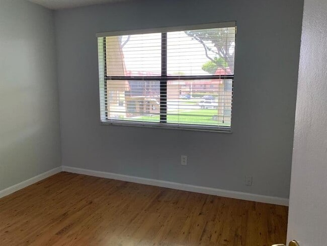 Building Photo - 14863 SW 104th St