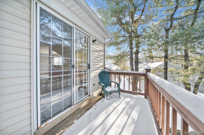 Building Photo - 1104 Evergreen Ct